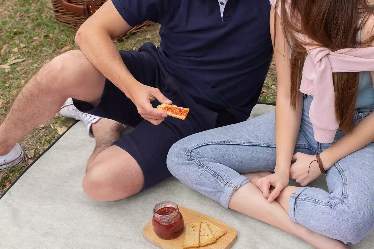 picnic blanket white